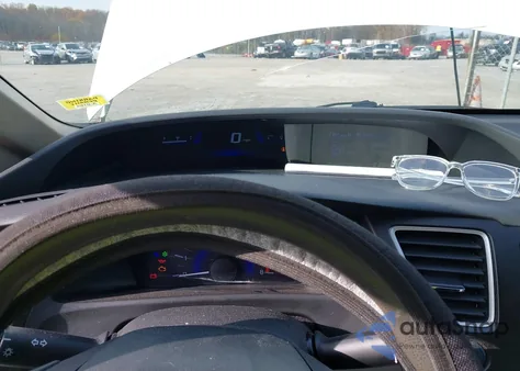 2015 Honda Civic Lx z USA, uszkodzony, nr VIN 19XFB2F54FE700767